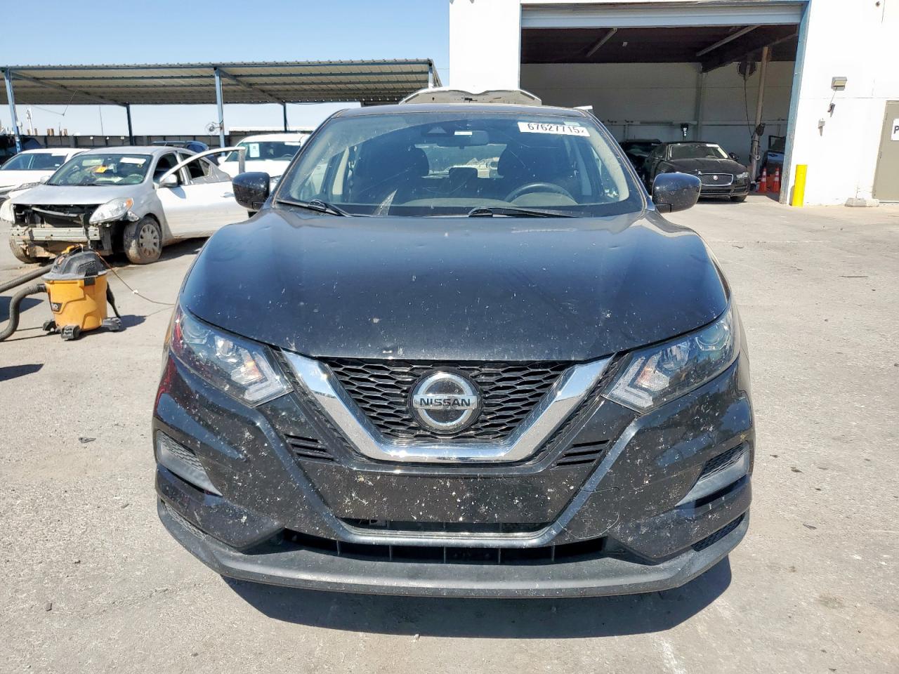 NISSAN ROGUE SPORT S