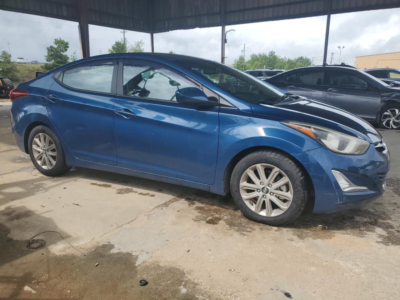 HYUNDAI ELANTRA SE