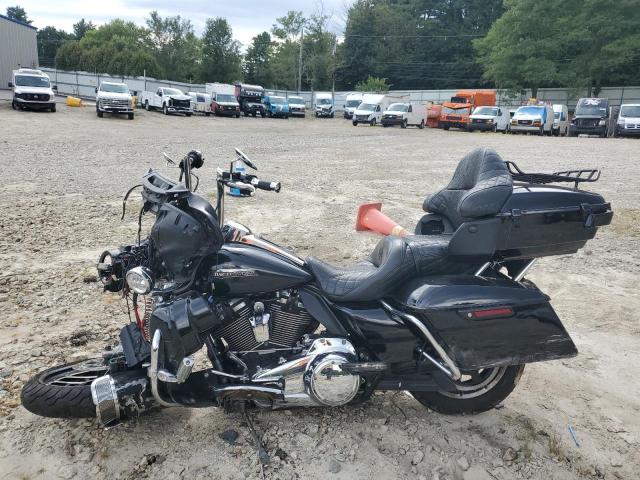 2018 HARLEY-DAVIDSON FLHTCU ULT 1HD1FCC19JB660955