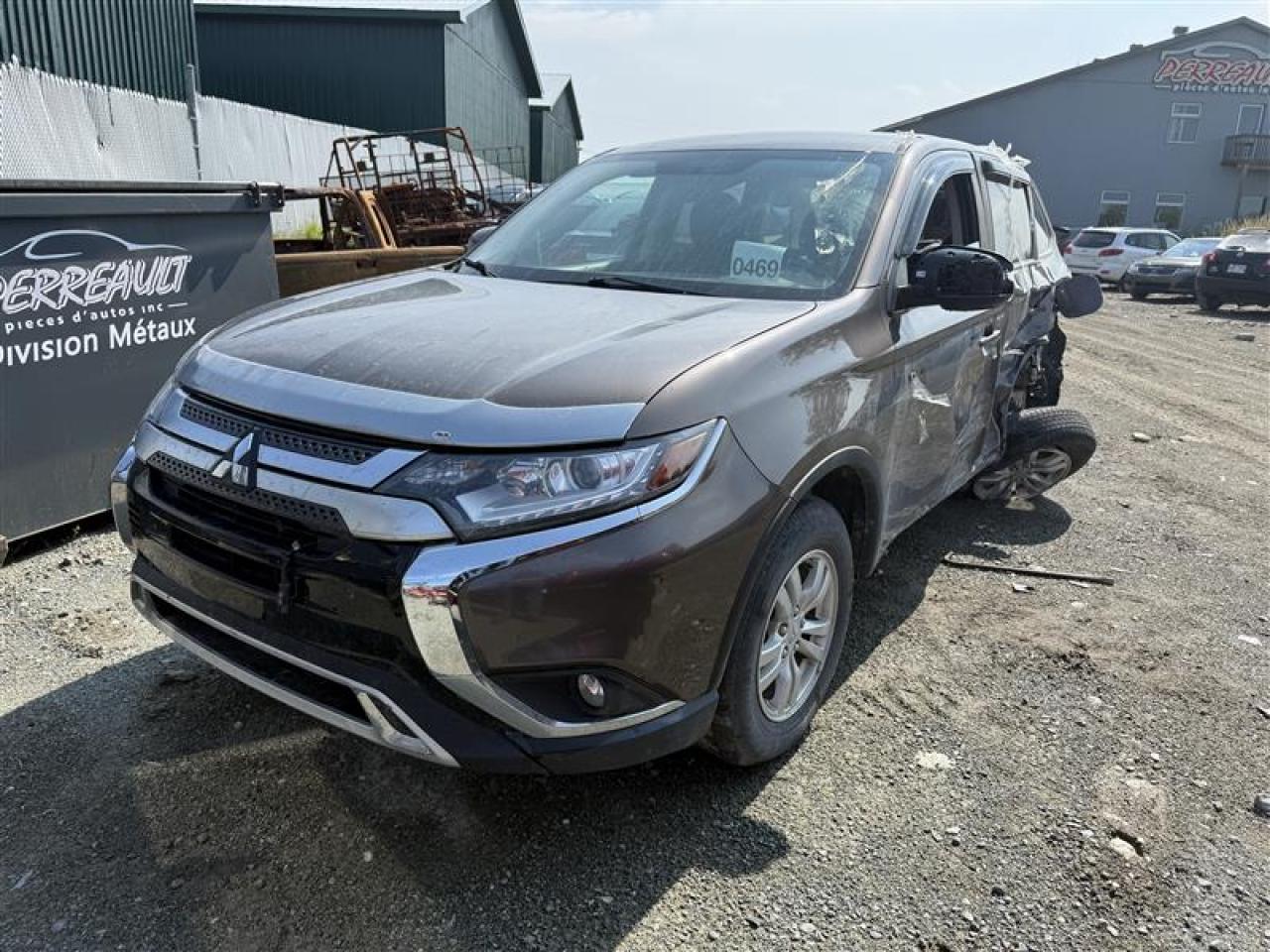MITSUBISHI OUTLANDER ES