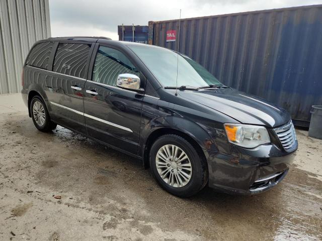 2016 CHRYSLER TOWN & COU - 2C4RC1CG0GR269189