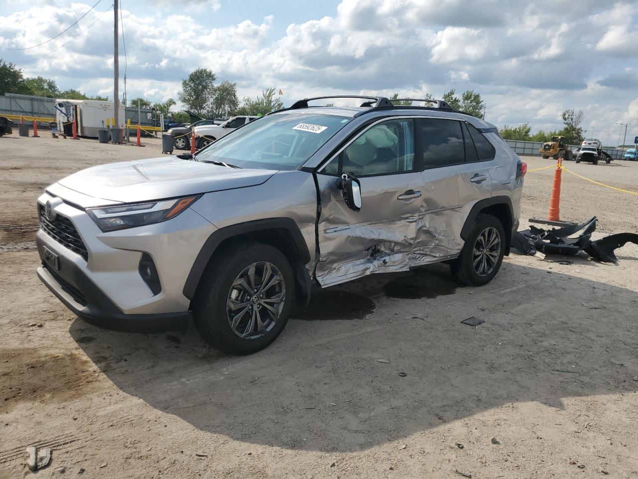 TOYOTA RAV4 XLE PREMIUM