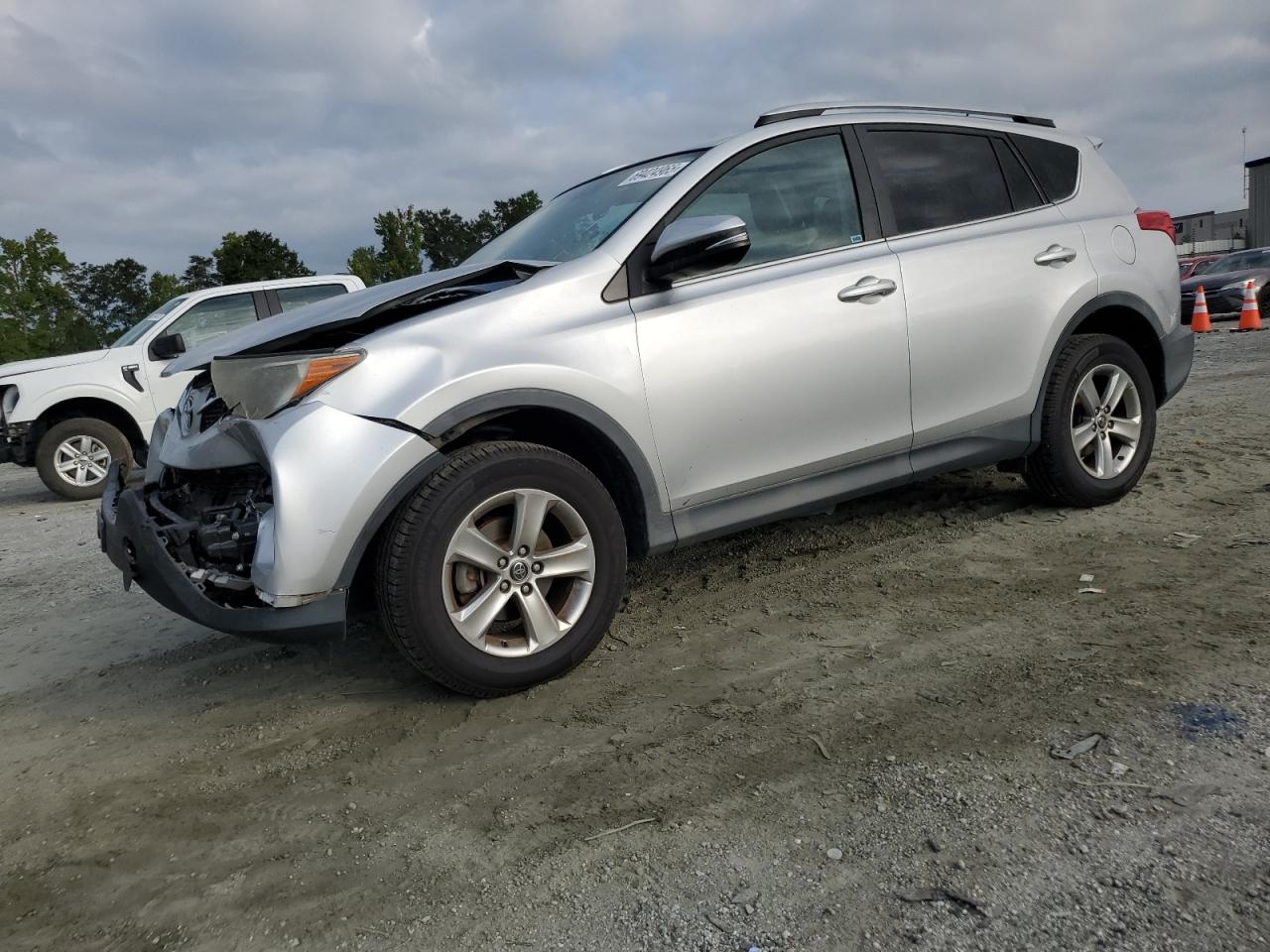 TOYOTA RAV4 XLE