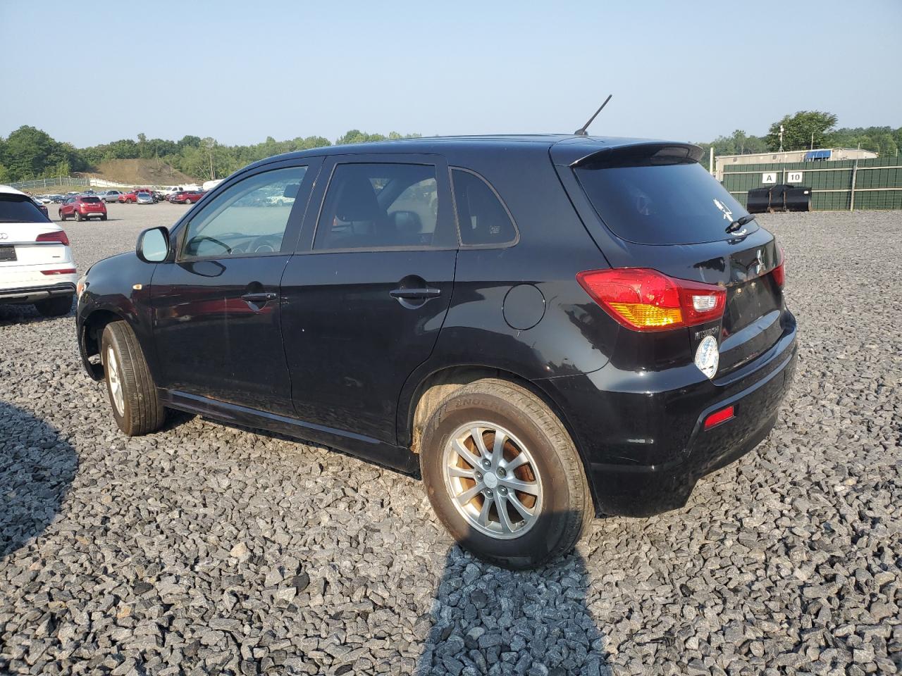 MITSUBISHI OUTLANDER ES