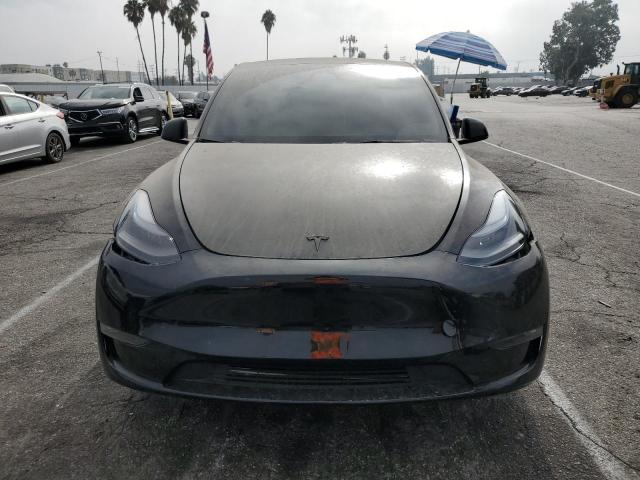 2024 TESLA MODEL Y 7SAYGDEE3RF066215
