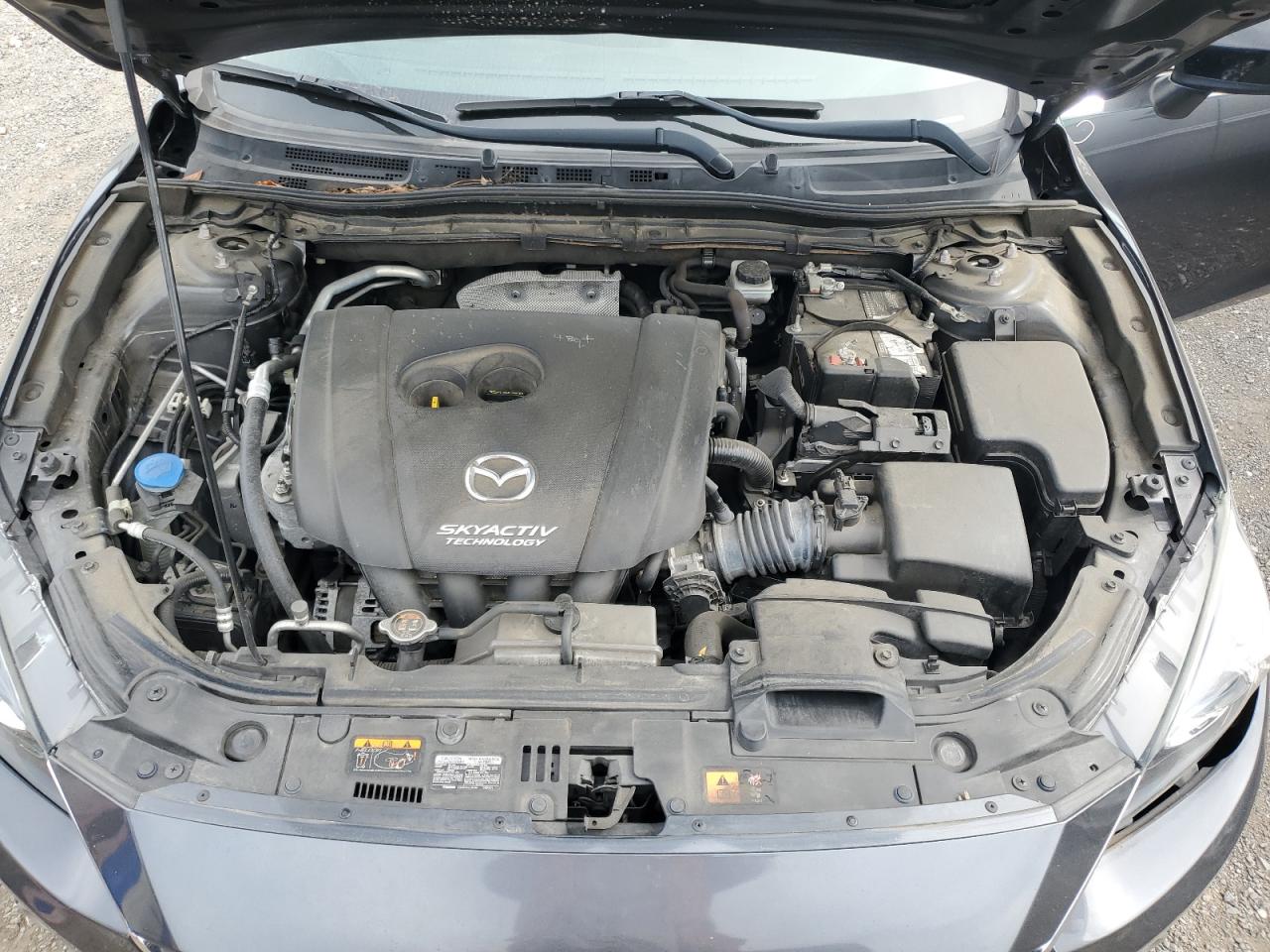 MAZDA 3 GRAND TOURING