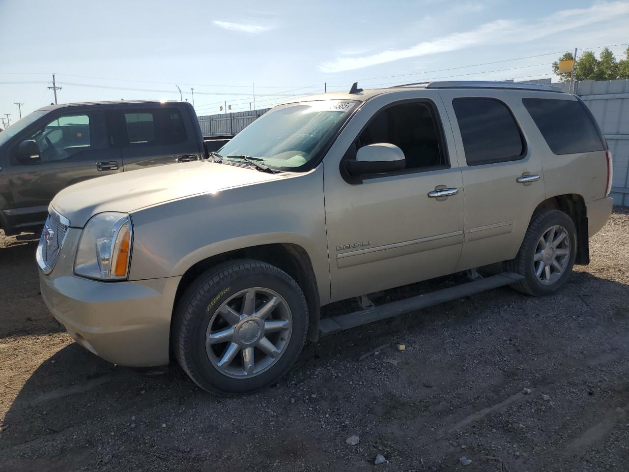 GMC YUKON DENALI