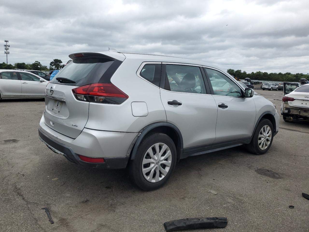 Lot #3308377289 2019 NISSAN ROGUE S