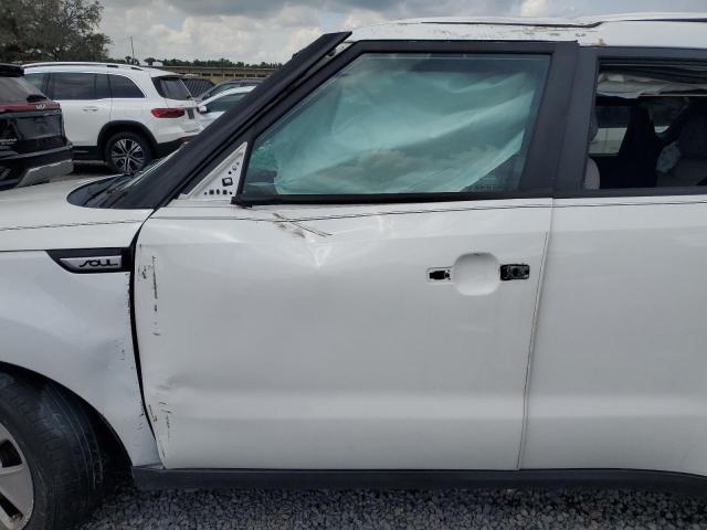 2016 KIA SOUL KNDJN2A25G7399653