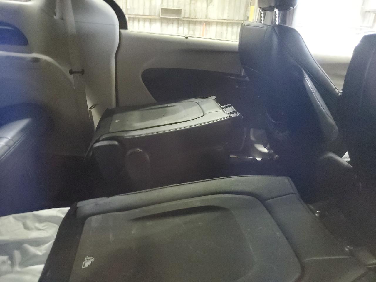 CHRYSLER PACIFICA TOURING L