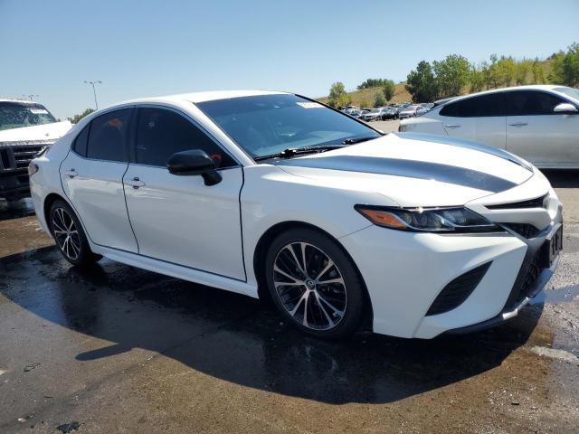 2019 TOYOTA CAMRY SE A 4T1B11HK2KU743624