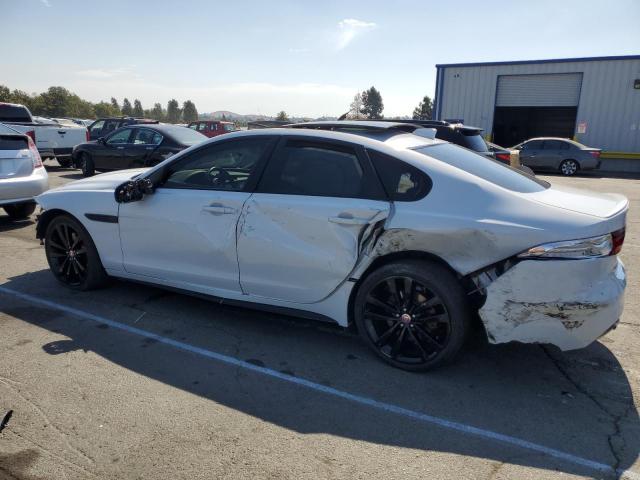 2016 JAGUAR XF S SAJBG4BV7GCY06271
