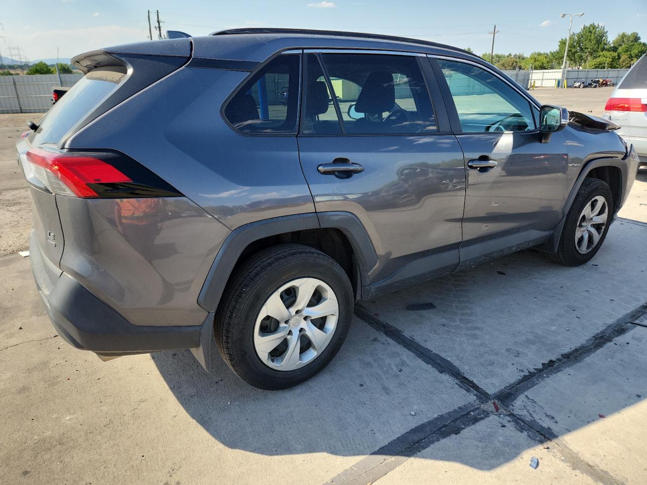 TOYOTA RAV4 LE