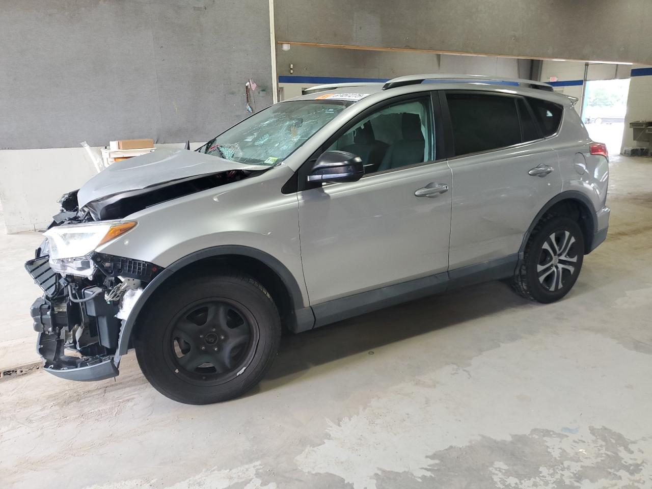 TOYOTA RAV4 LE