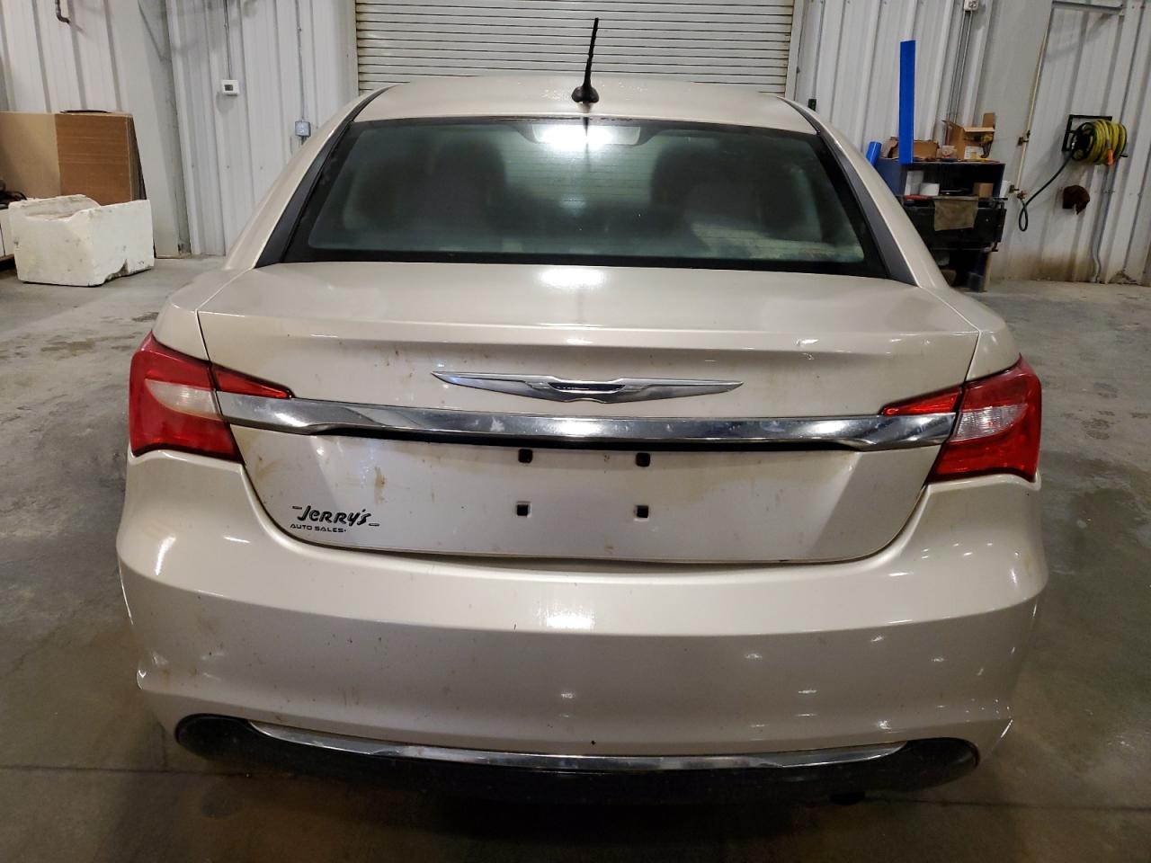 CHRYSLER 200 LX