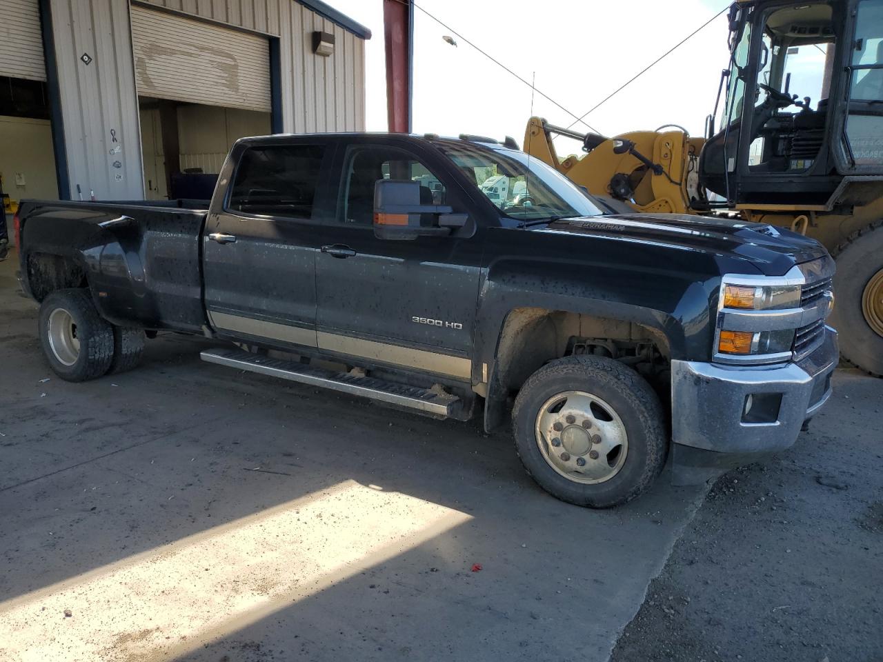 CHEVROLET SILVERADO K3500 LT