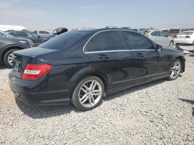 2014 MERCEDES-BENZ C 250 - WDDGF4HBXEA934720