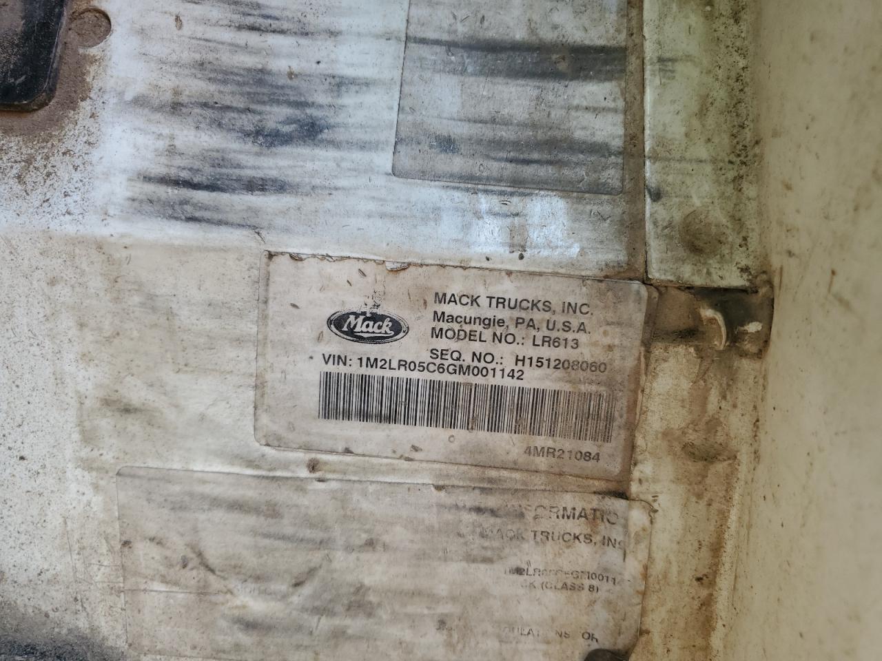 Lot #3268869252 2016 MACK 600 LR600