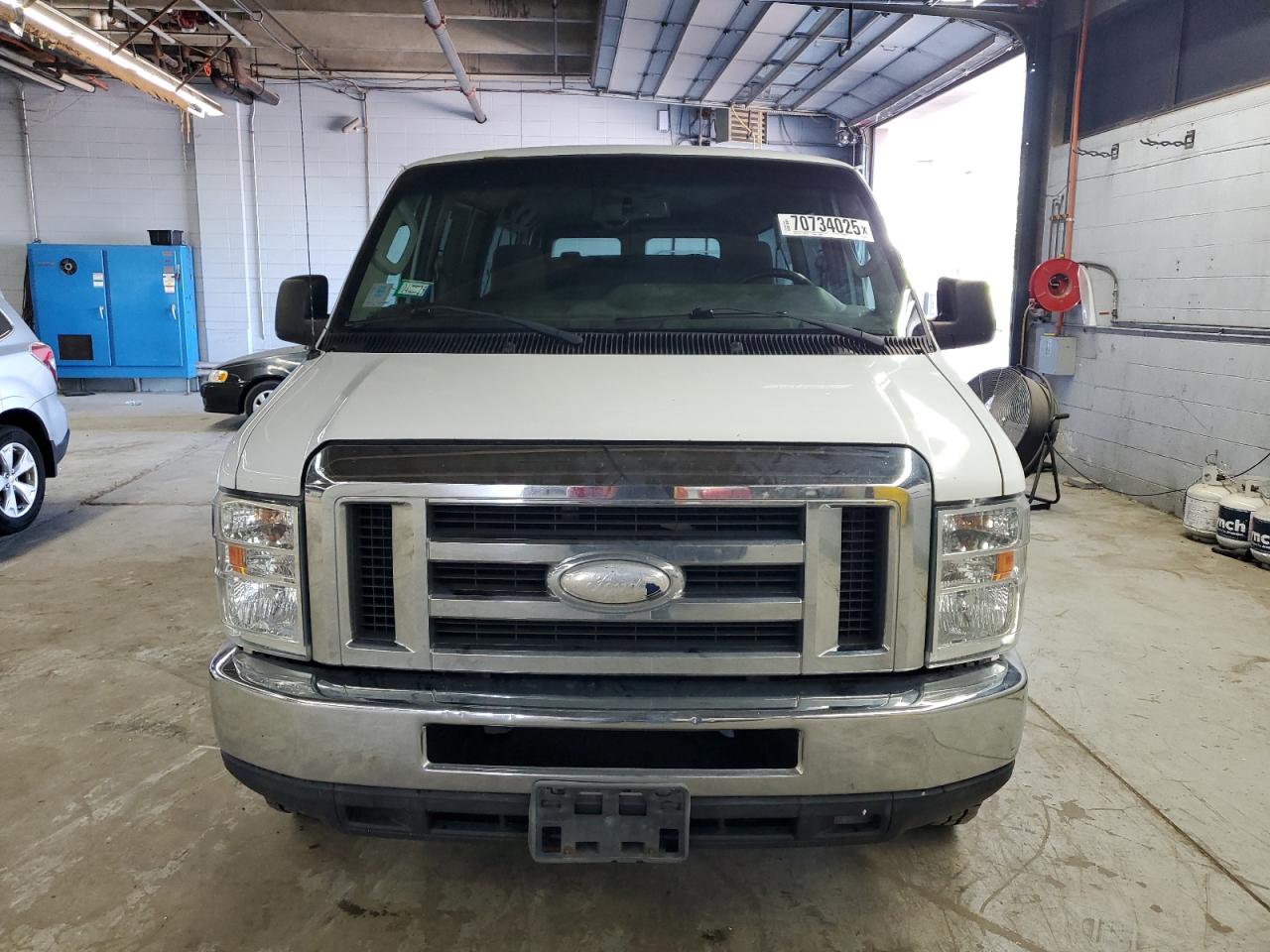 FORD ECONOLINE E350 SUPER DUTY WAGON