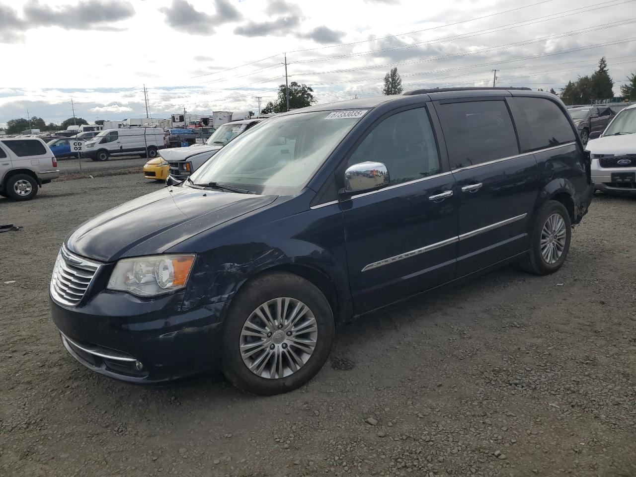CHRYSLER TOWN & COUNTRY TOURING L