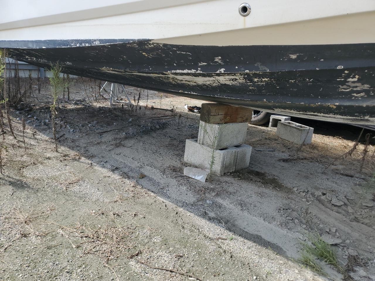 Lot #3275655785 2012 ROBALO/US MARINE BOAT