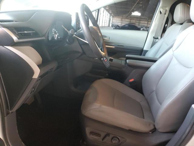 2023 TOYOTA SIENNA XLE 5TDYRKEC8PS173862