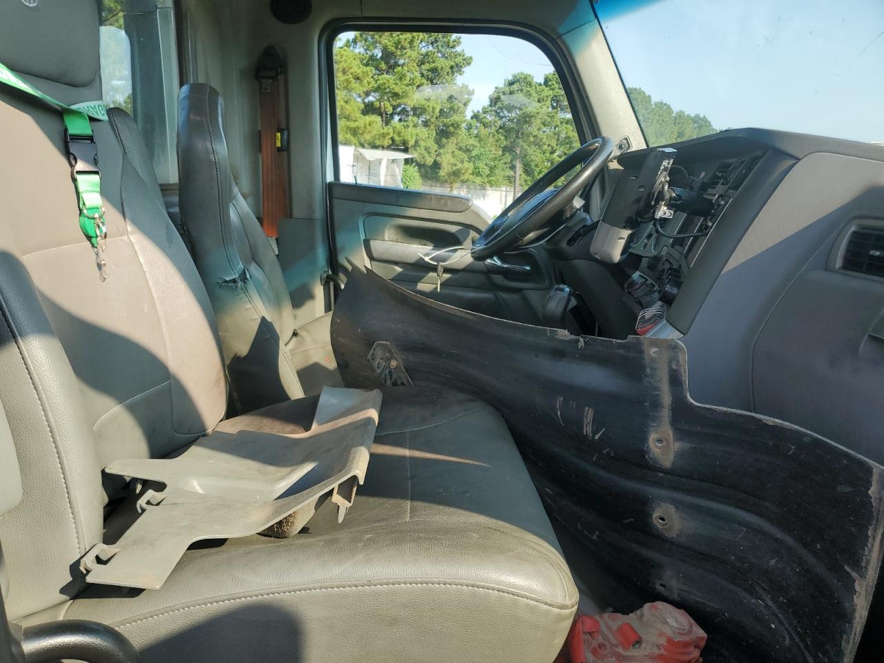 Lot #3285592311 2016 KENWORTH T680