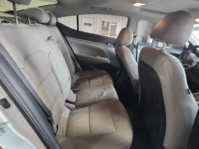 2017 HYUNDAI ELANTRA SE 5NPD84LF1HH005112