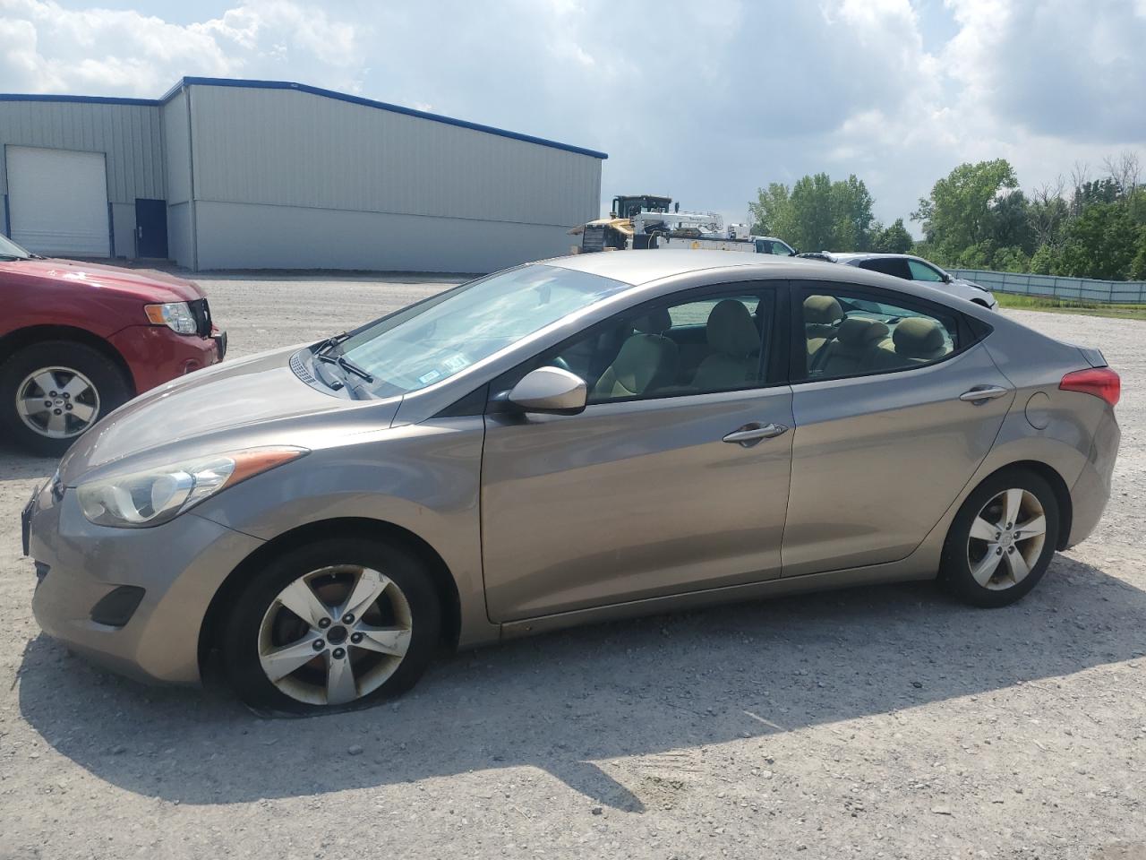HYUNDAI ELANTRA GLS