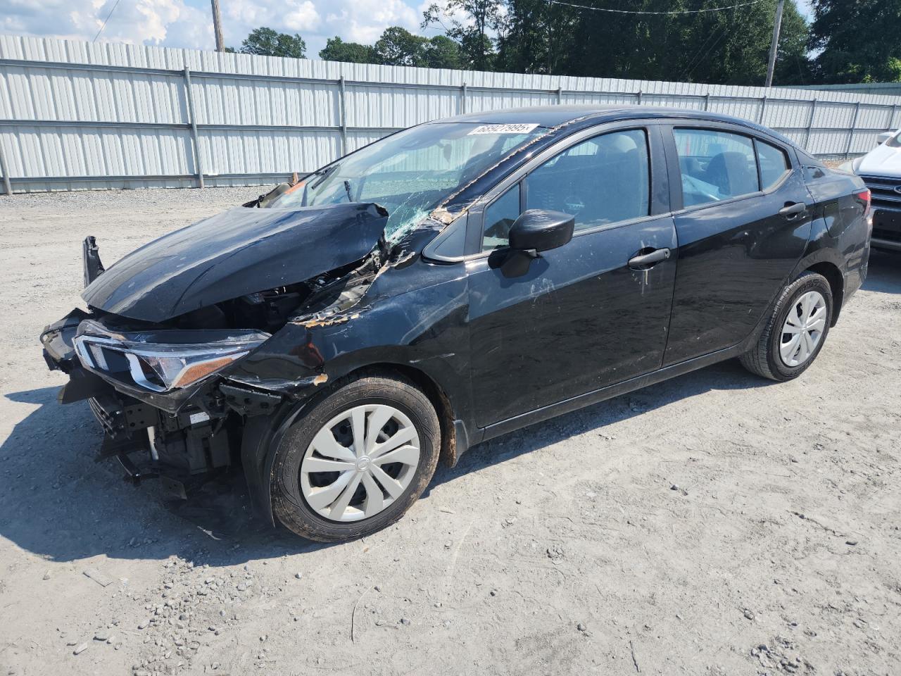 NISSAN VERSA S