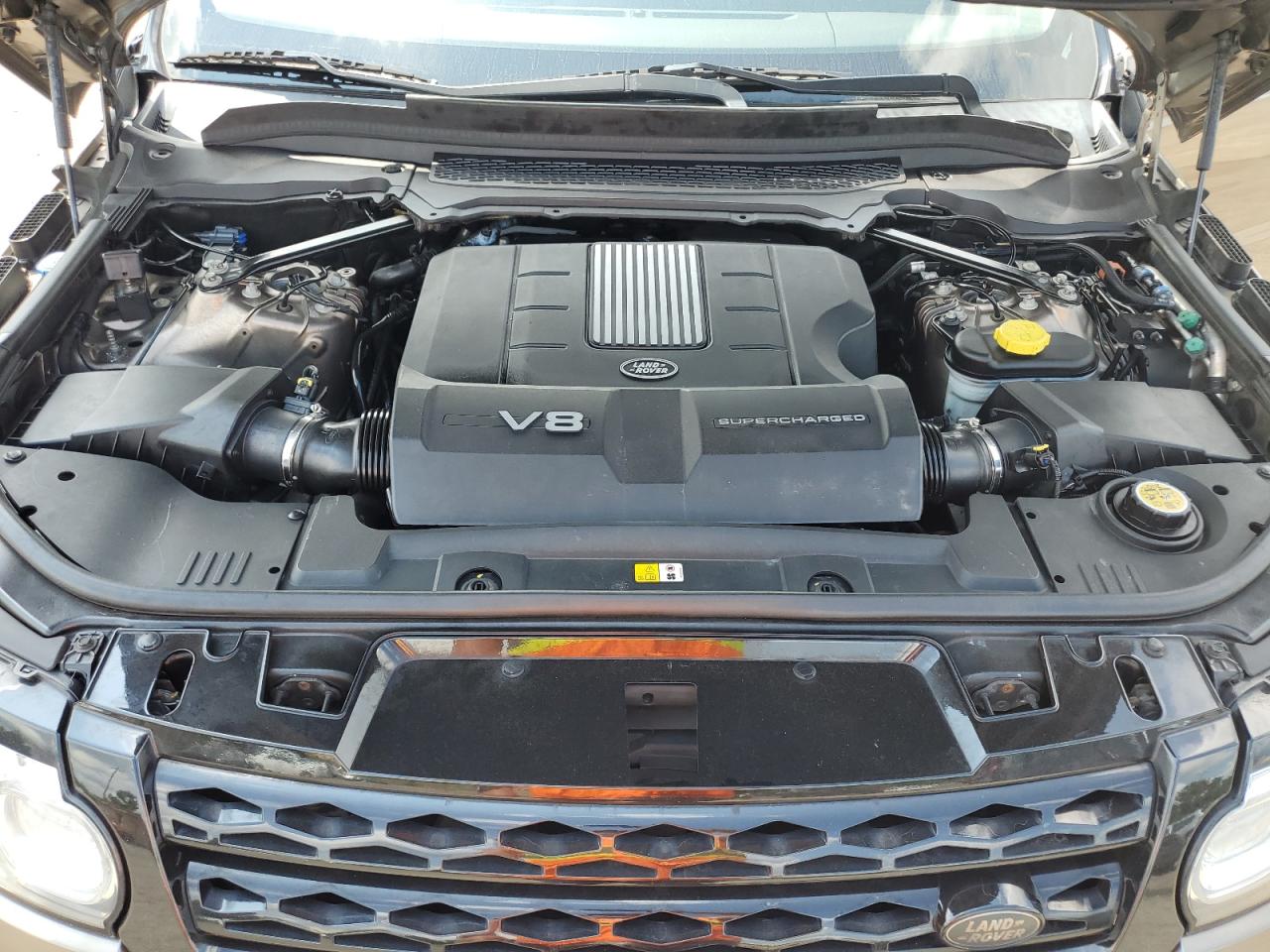 LAND ROVER RANGE ROVER AUTOBIOGRAPHY