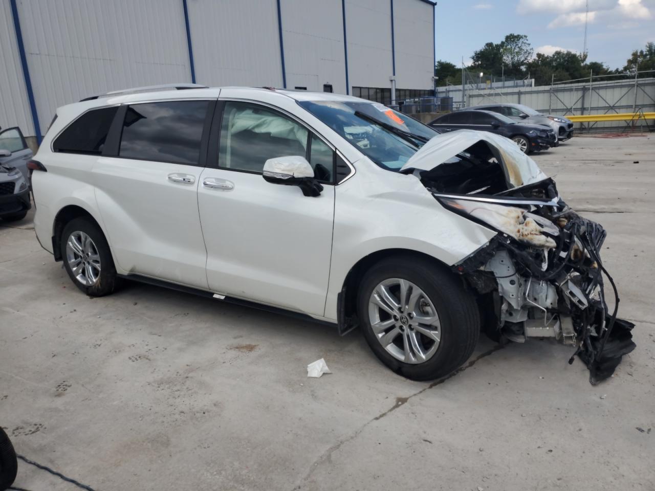 TOYOTA SIENNA LIMITED