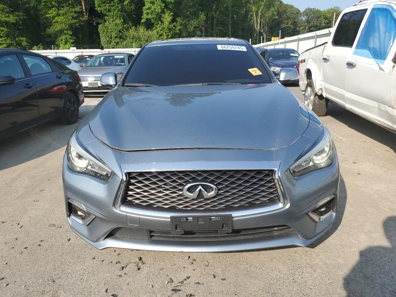 INFINITI Q50 PURE