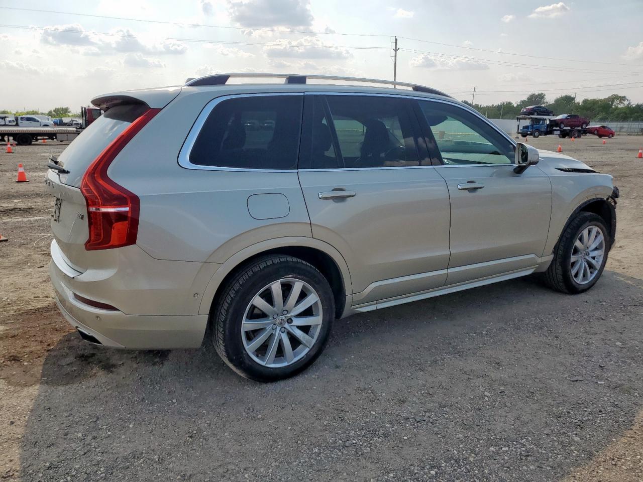VOLVO XC90 T6