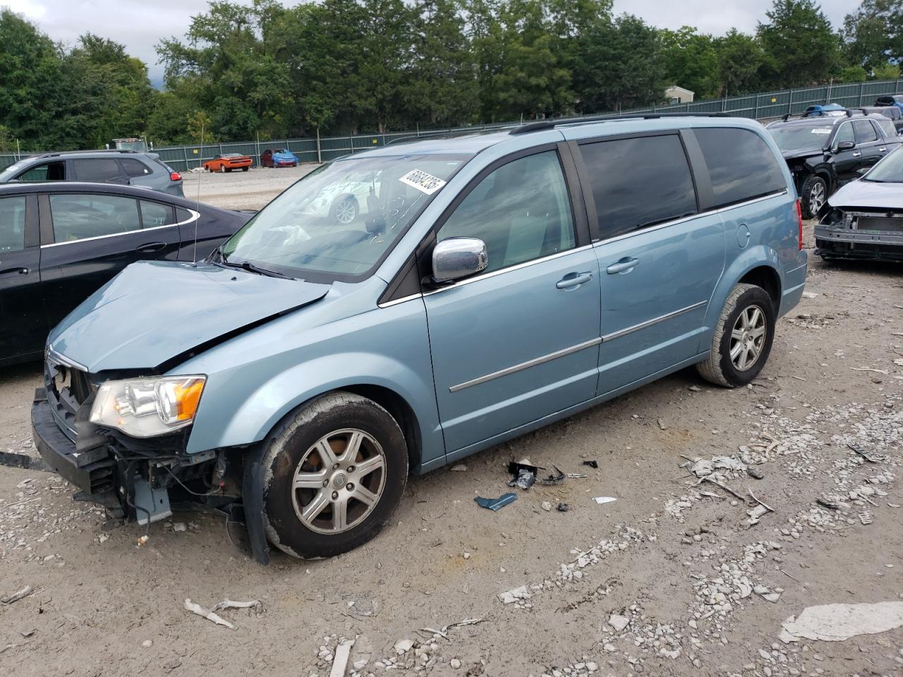CHRYSLER TOWN & COUNTRY TOURING PLUS