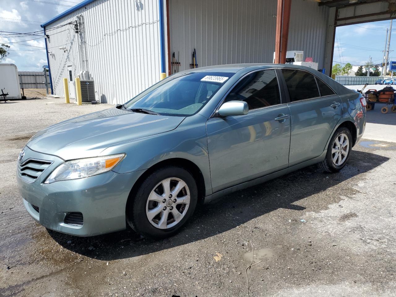 TOYOTA CAMRY BASE