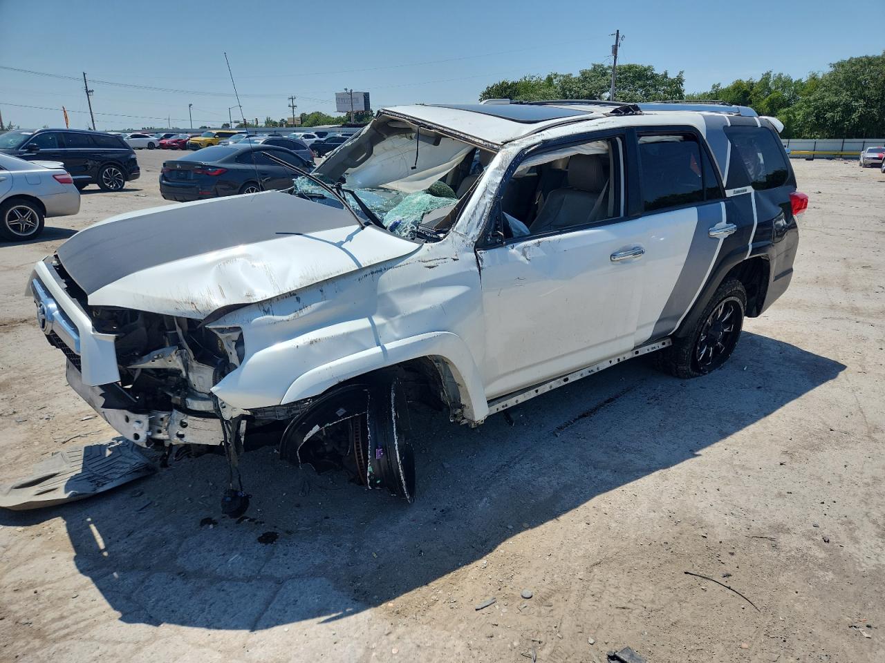 TOYOTA 4RUNNER SR5