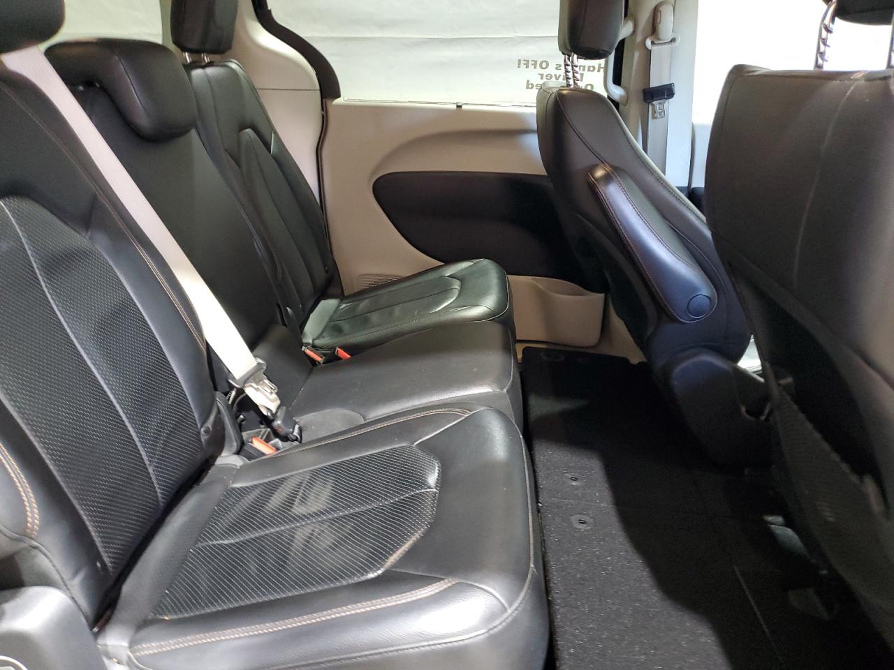 CHRYSLER PACIFICA TOURING L