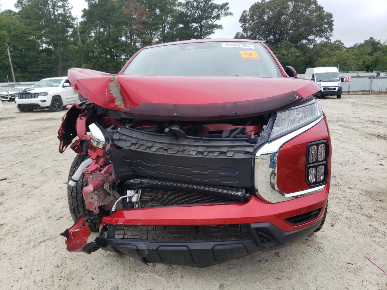 MITSUBISHI OUTLANDER ES