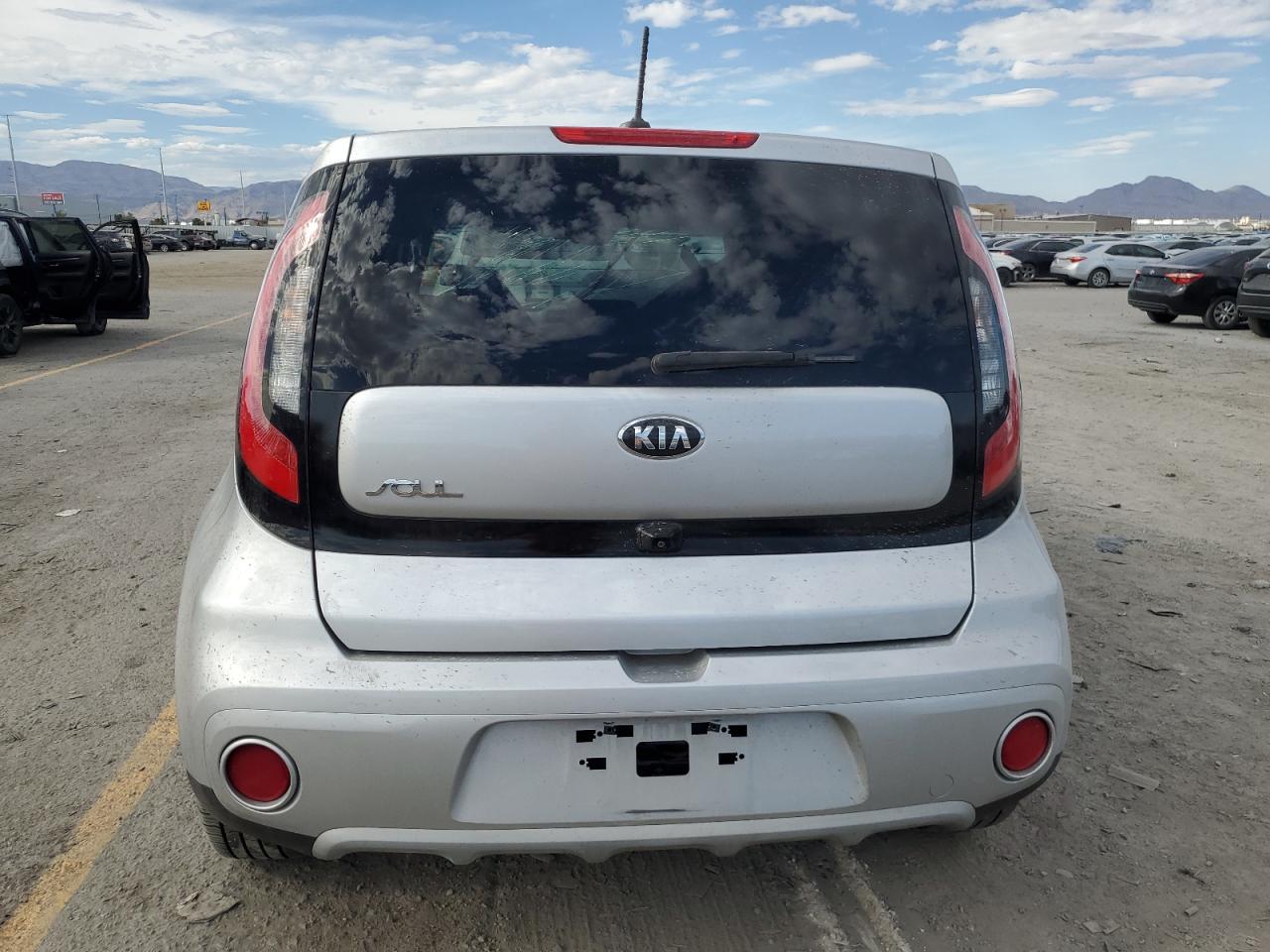 KIA SOUL +