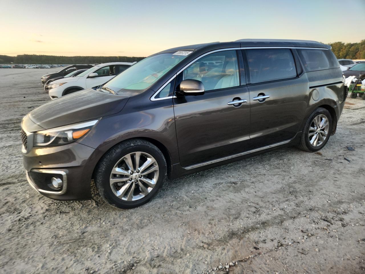 KIA SEDONA SXL
