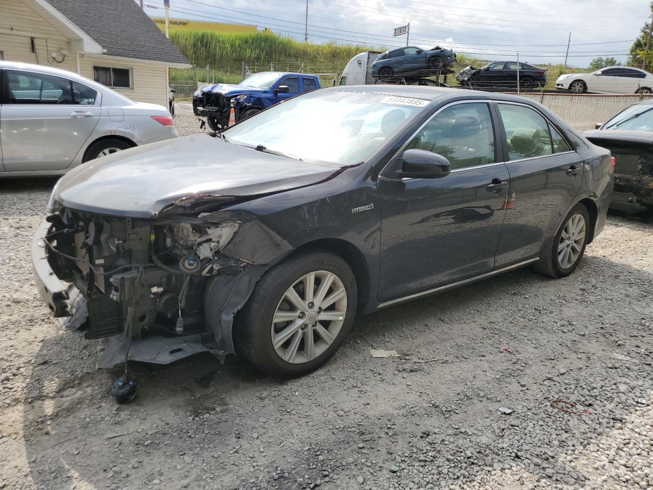 TOYOTA CAMRY HYBRID