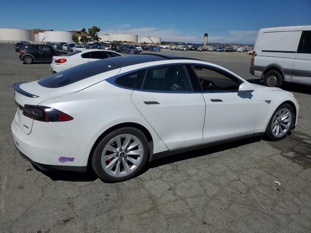 2015 TESLA MODEL S 85D 5YJSA1H24FF084903