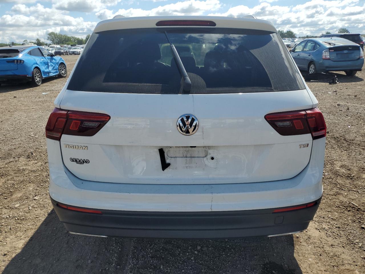 VOLKSWAGEN TIGUAN S