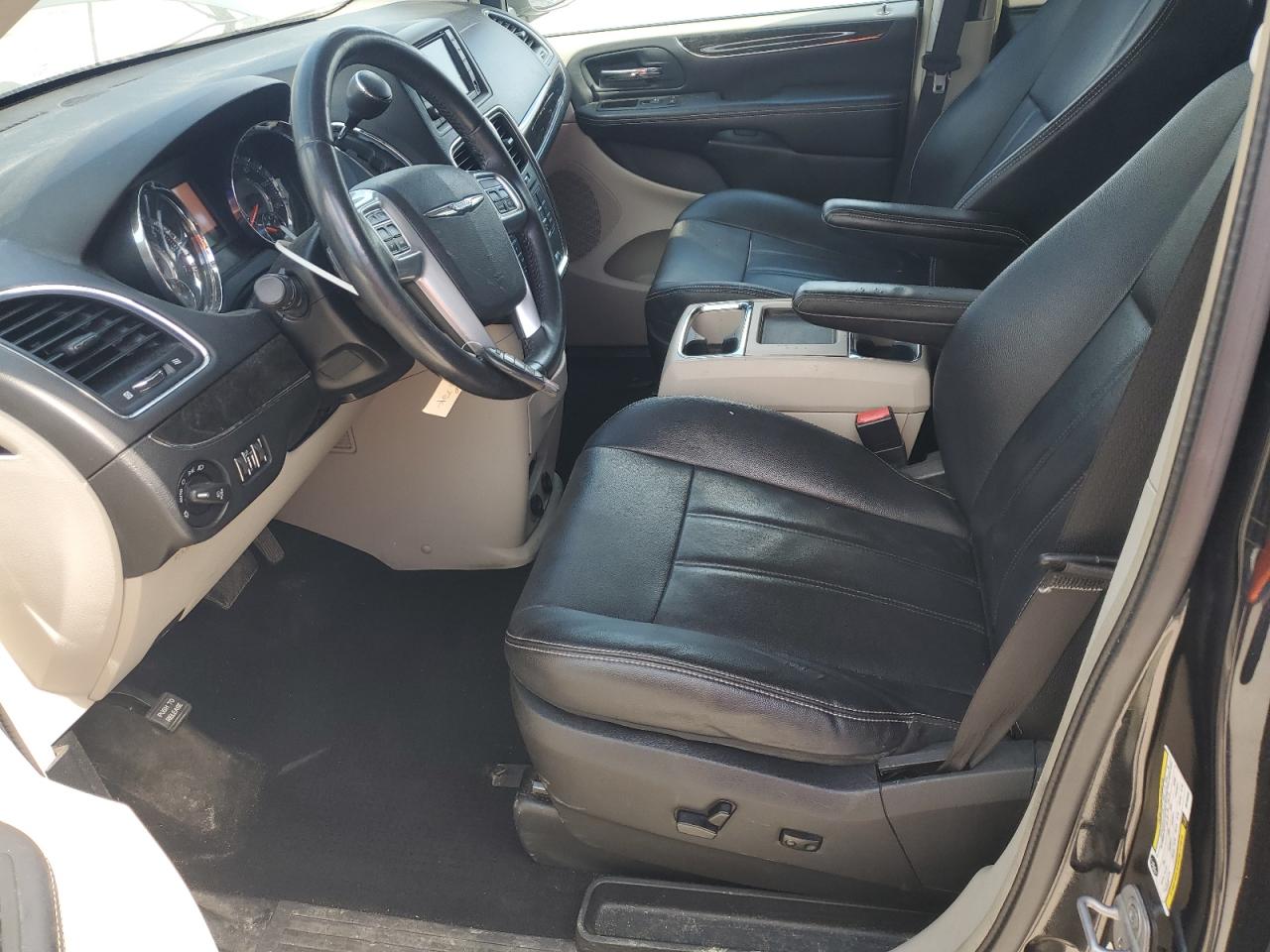 CHRYSLER TOWN & COUNTRY TOURING