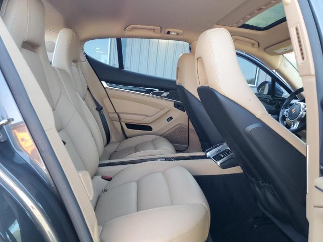 2016 PORSCHE PANAMERA 2 WP0AA2A70GL001263