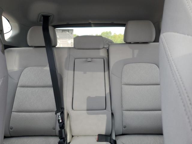 2017 HYUNDAI TUCSON SE KM8J23A49HU266439