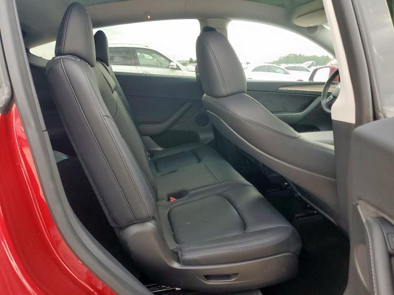 2024 TESLA MODEL Y 7SAYGAEE8RF011466