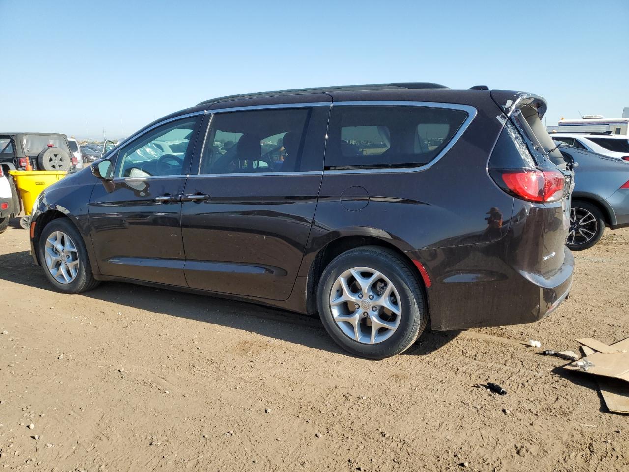 CHRYSLER PACIFICA TOURING PLUS