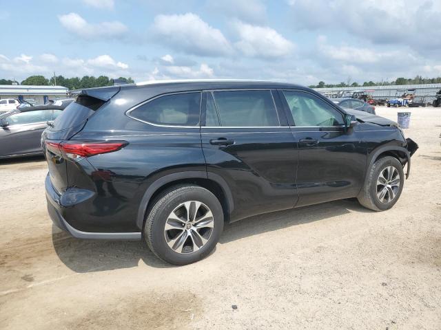 2021 TOYOTA HIGHLANDER XLE 5TDGZRAH6MS517755